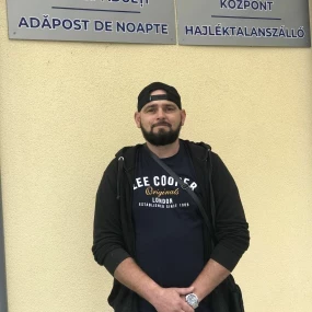 Adăpostul de noapte, uneori singura soluție de sprijin în depășirea unei etape dificile din viață